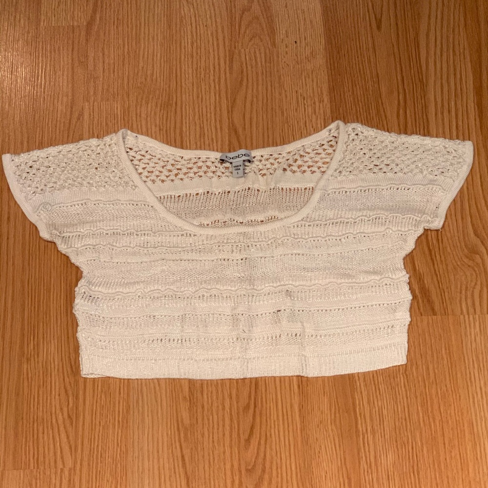 Adorable crop top! ✨